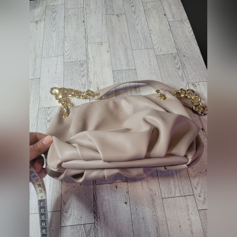 Kendall & Kylie Mini Hobo Bag - Picture 2 of 7